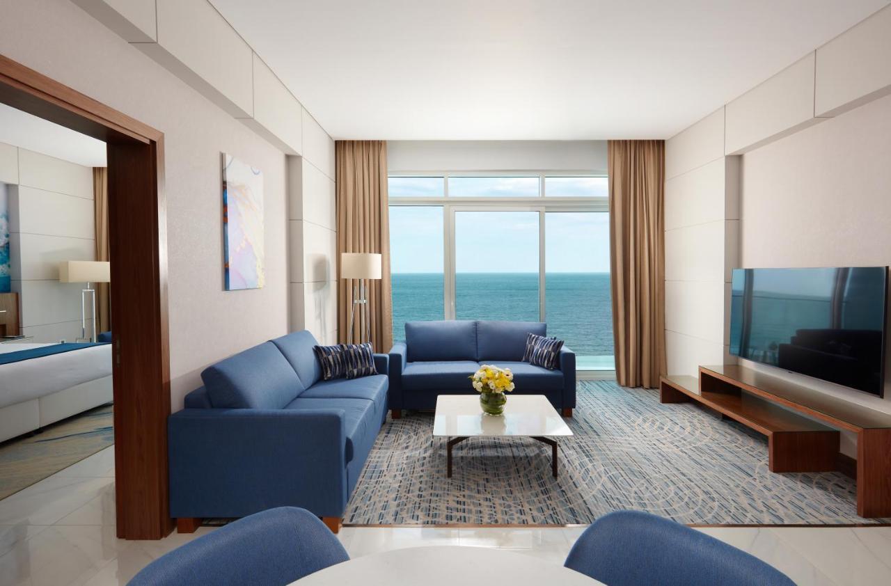 Royal M Al Aqah Beach Resort By Gewan エクステリア 写真 A living room at the hotel